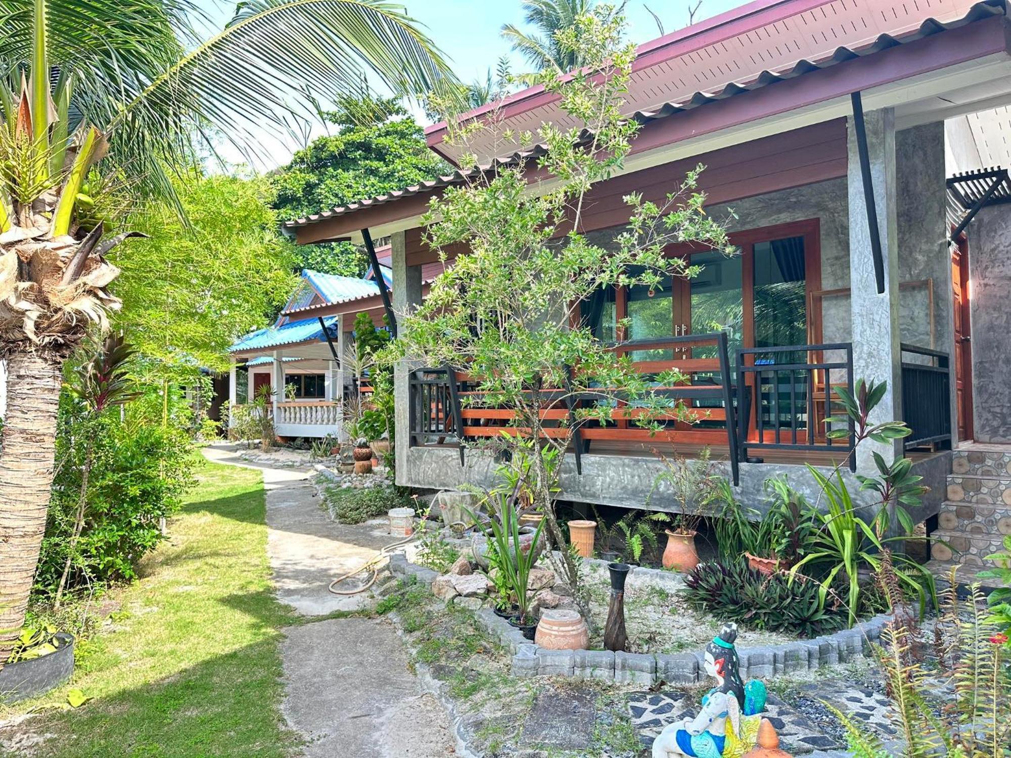 Ibiza Bungalows Haad Yao Esterno foto
