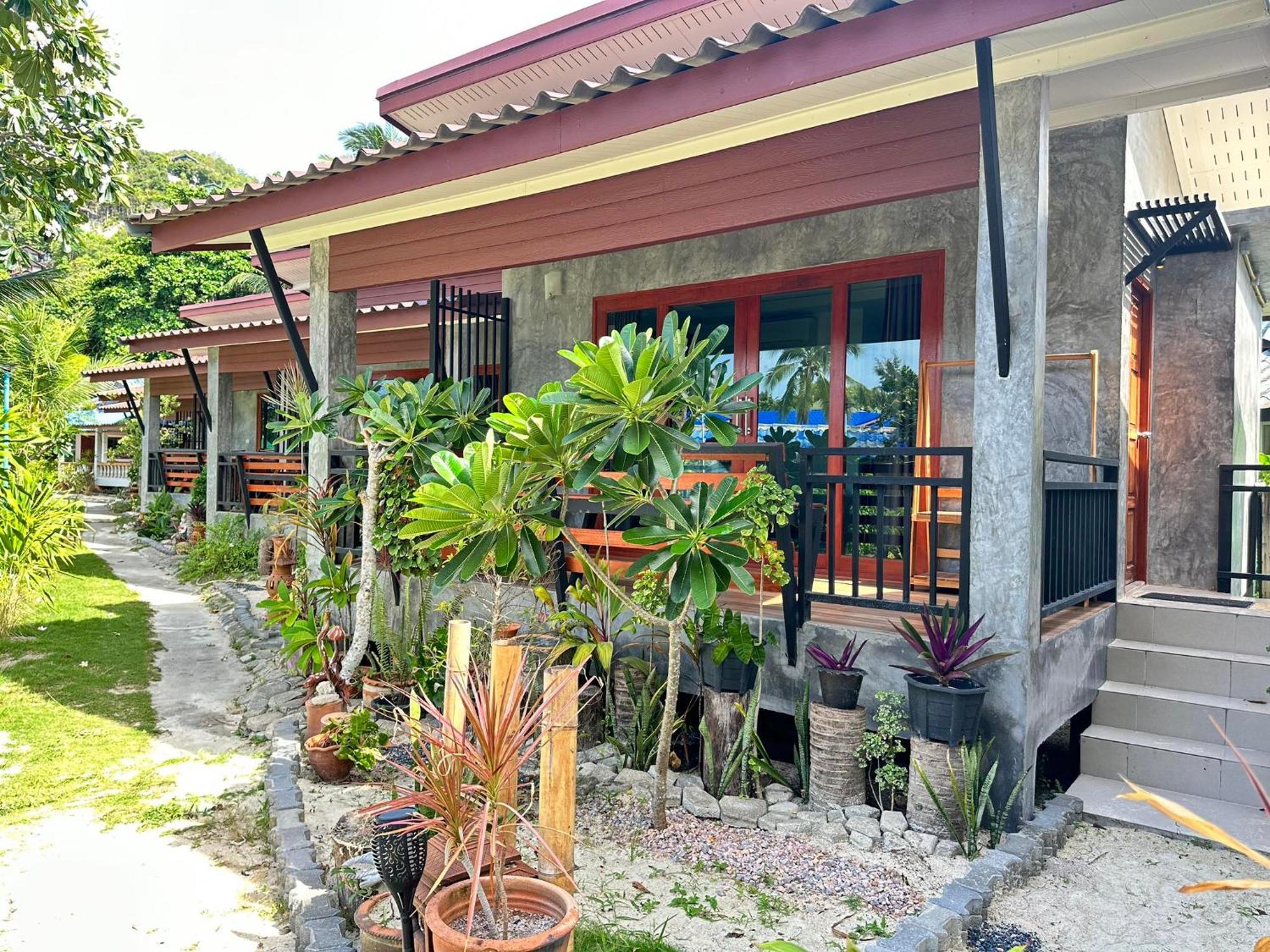 Ibiza Bungalows Haad Yao Esterno foto