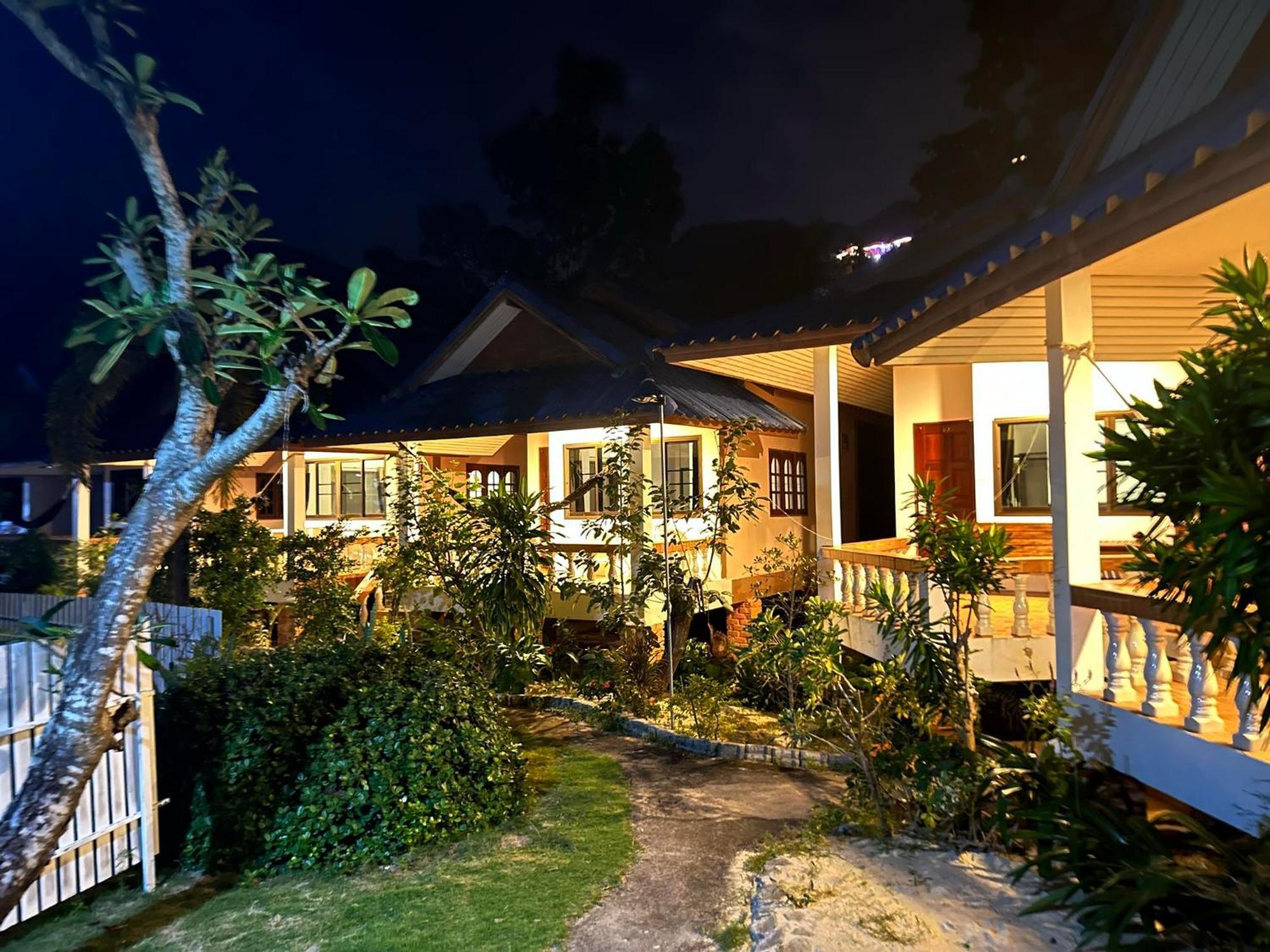 Ibiza Bungalows Haad Yao Esterno foto