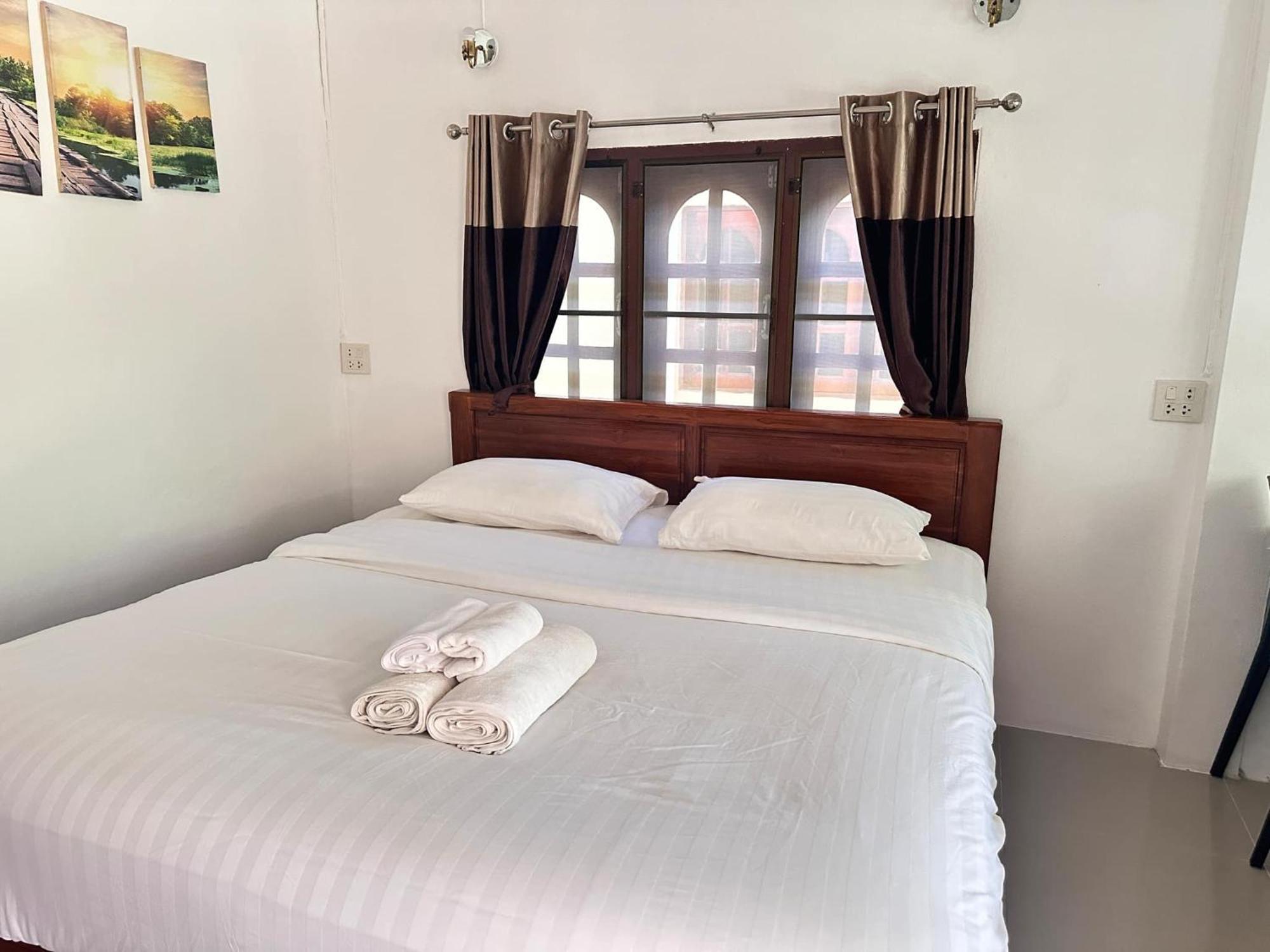 Ibiza Bungalows Haad Yao Esterno foto