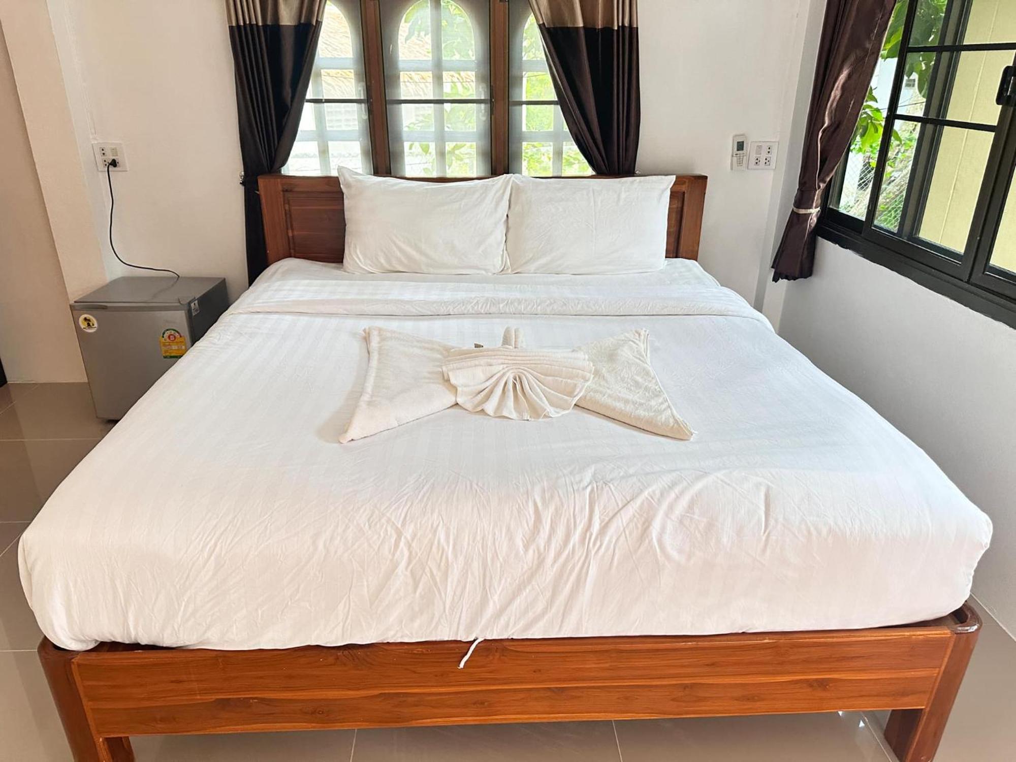 Ibiza Bungalows Haad Yao Esterno foto